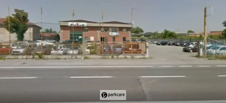 Number 1 Parking foto 1