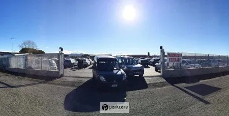 Parcheggio Ferrari Ciampino Valet foto 2