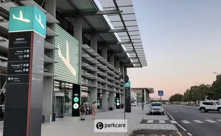 Parcheggio P1 Aeroporto Ancona foto 1